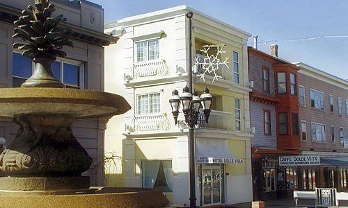 Hotel Dolce Villa プロビデンス エクステリア 写真